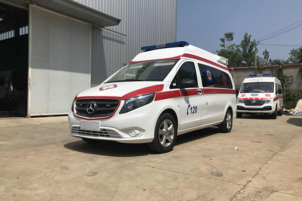 奔驰救护车